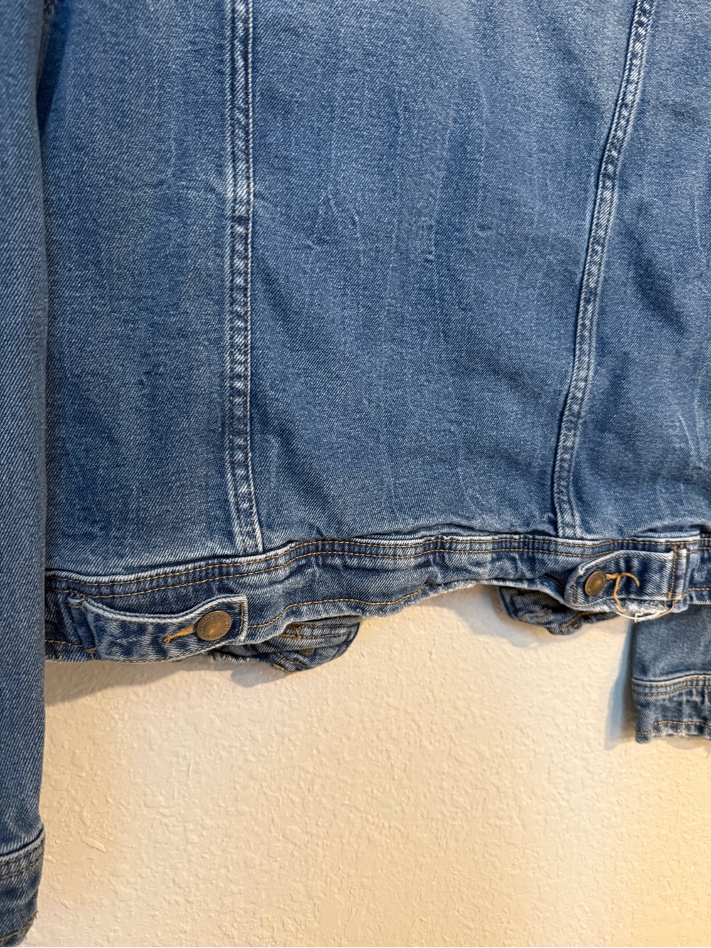 Universal Thread Jean Jacket - Picture 4 of 4